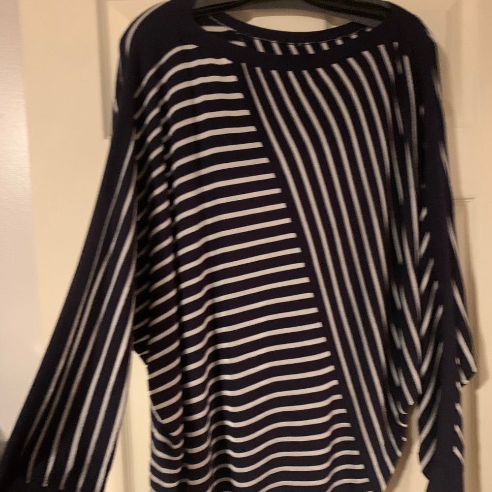 Brand New Lafayette 148 Top!
